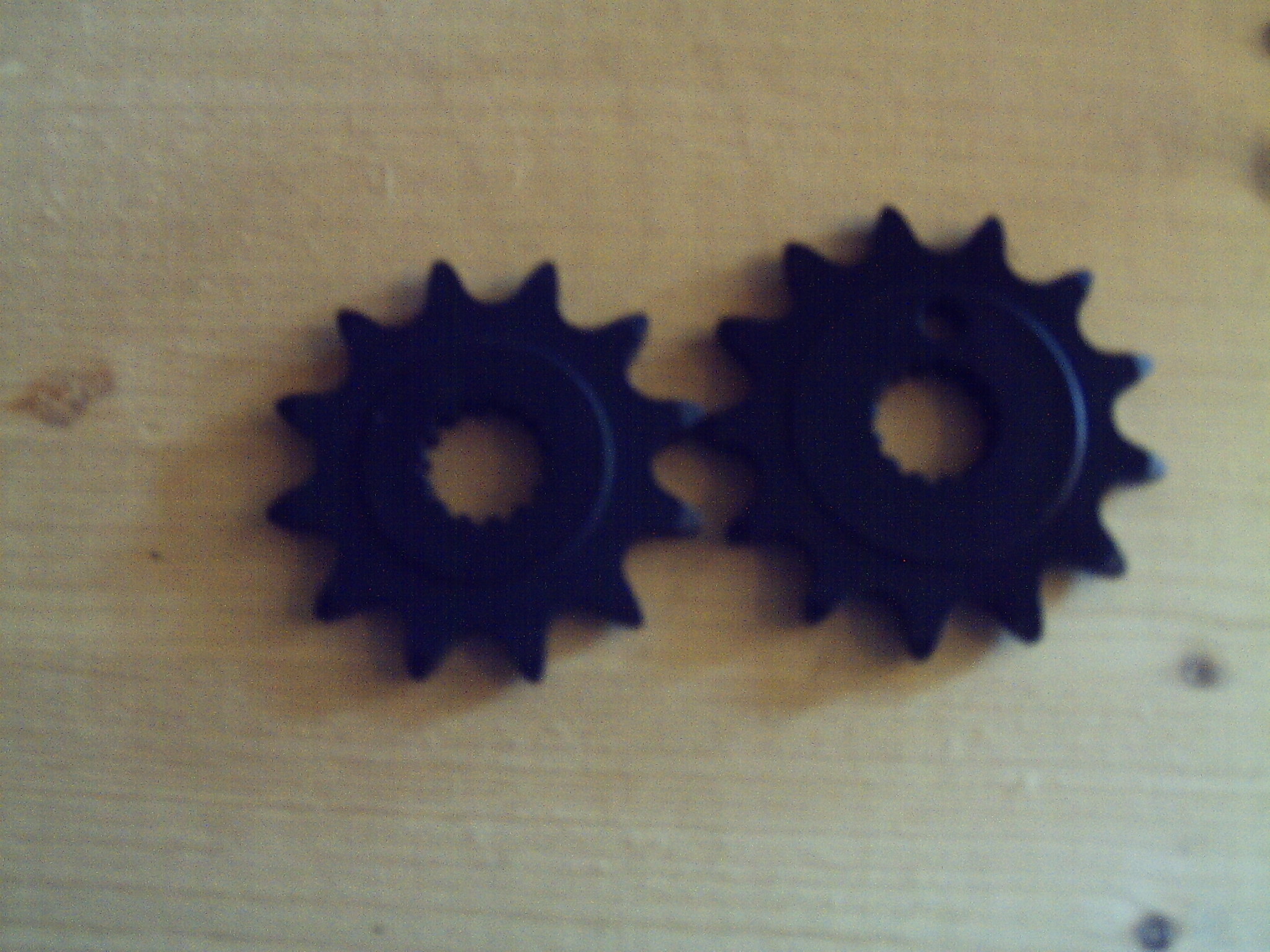 Ritzel 12 oder 13 Zähne (520) Ritzel 12 oder 13 Zähne (520)